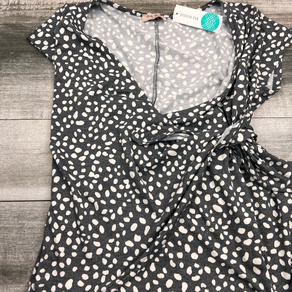 Full Moon Stitch fix maternity tie front knit top - Picture 7 of 7